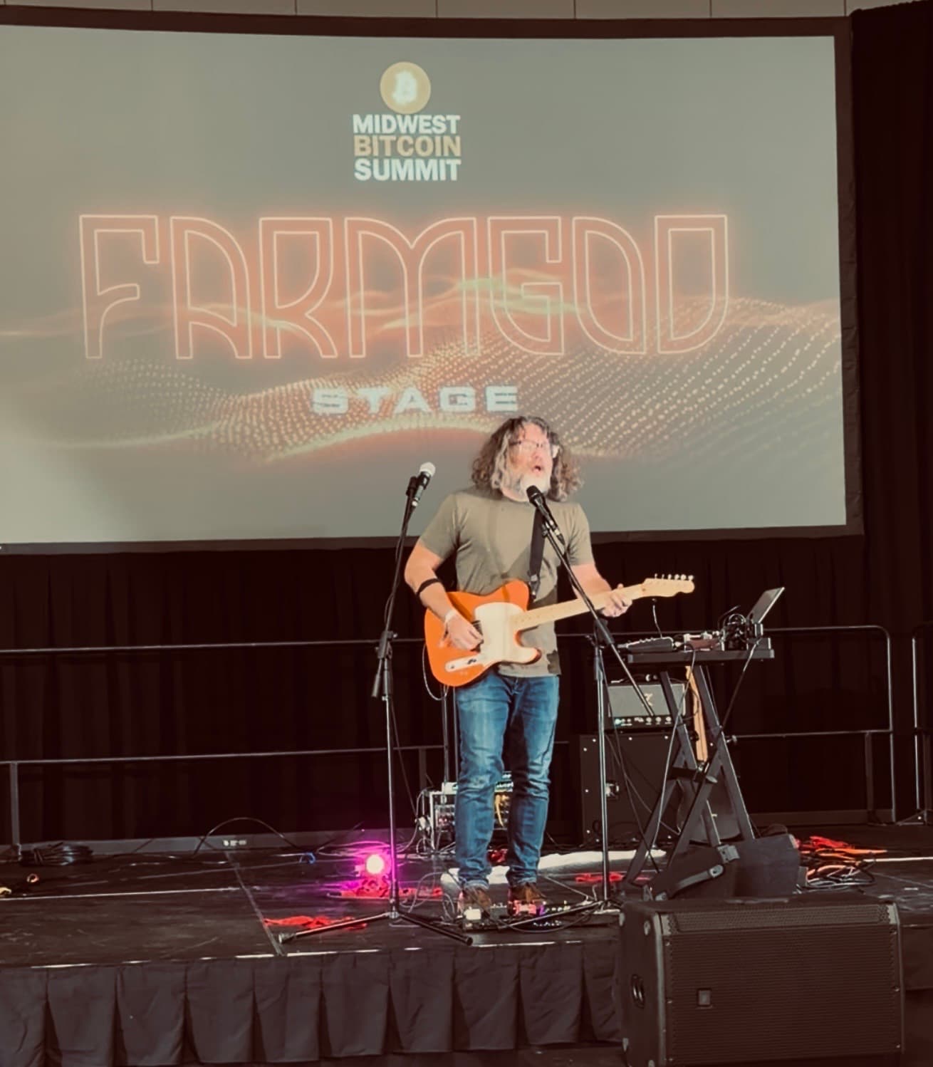 Rock n Roll Andy Breakheart on stage